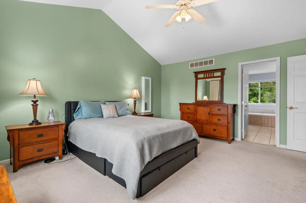 2240 Indian Creek Circle Ann Arbor, MI 48105