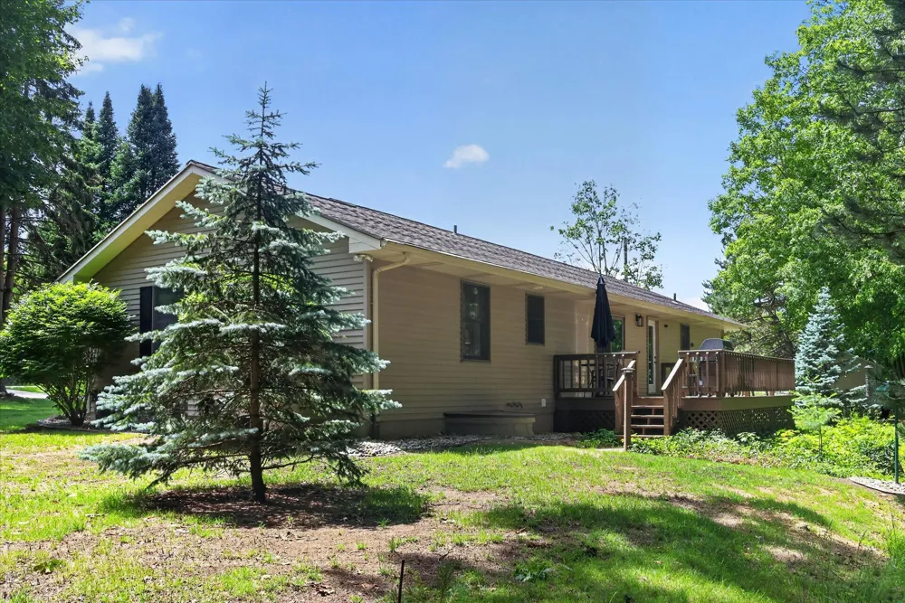 70070 2nd Avenue South Haven, MI 49090