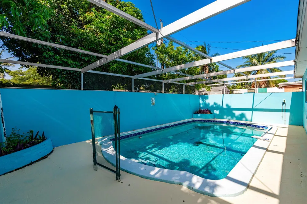 3611 NW 40TH COURT Lauderdale Lakes, FL 33309