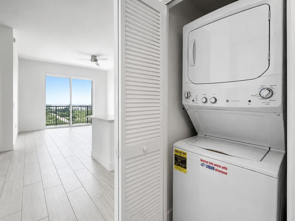 601 E Dania Beach Boulevard #1008 Dania Beach, FL 33004