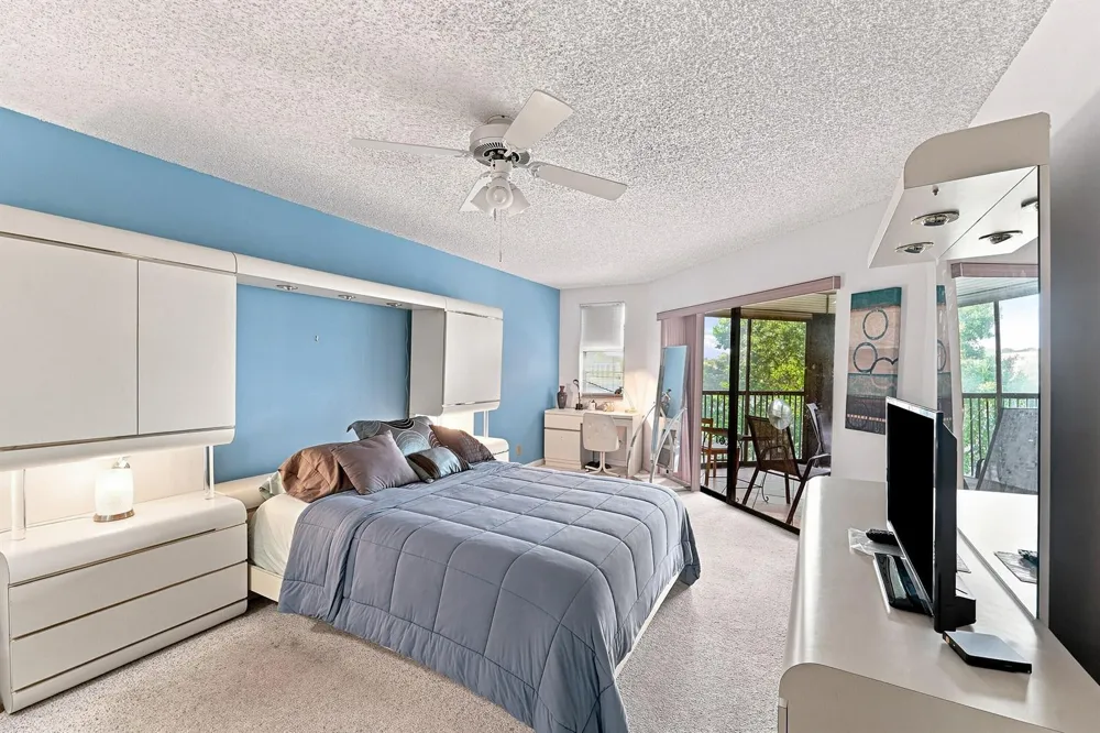 7254 FAIRFAX DRIVE #304 Tamarac, FL 33321