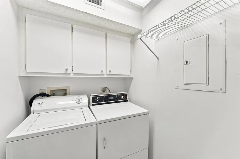 7254 FAIRFAX DRIVE #304 Tamarac, FL 33321