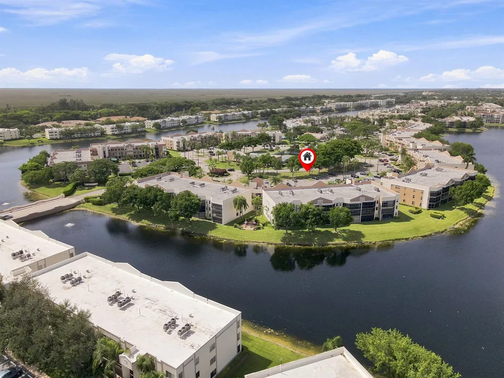 7254 FAIRFAX DRIVE #304 Tamarac, FL 33321