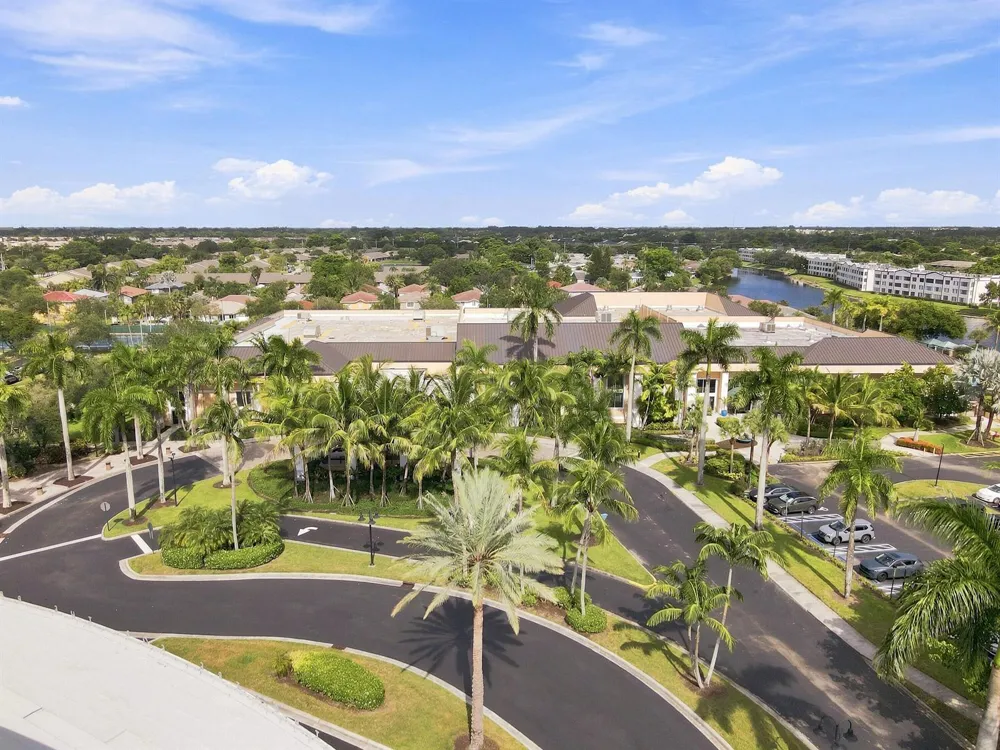 7254 FAIRFAX DRIVE #304 Tamarac, FL 33321