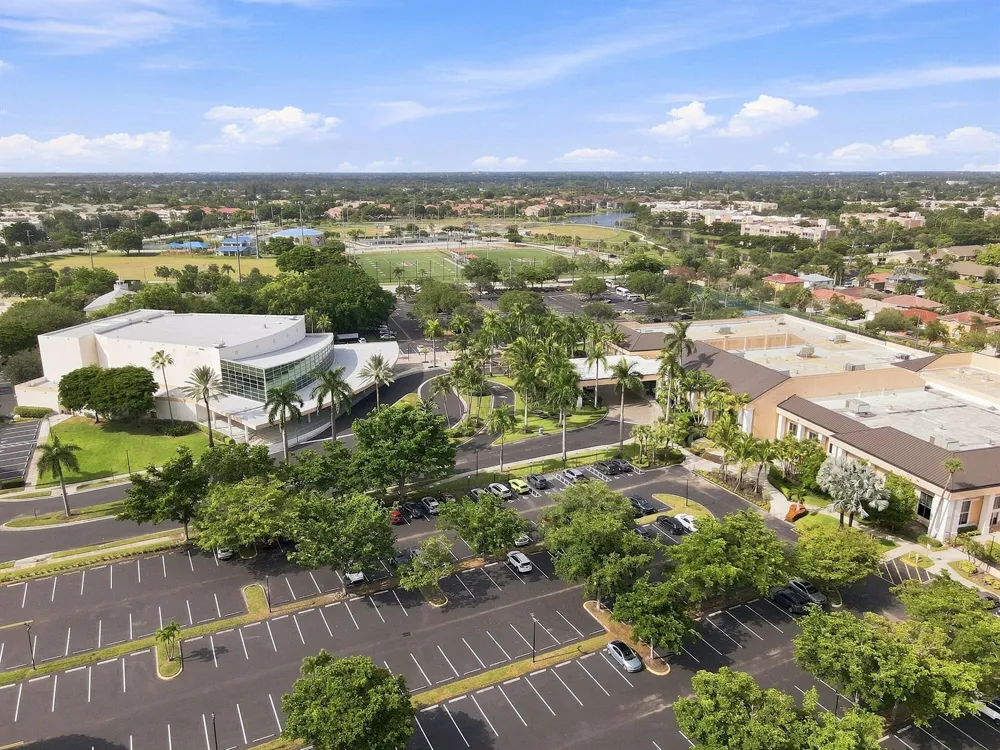 7254 FAIRFAX DRIVE #304 Tamarac, FL 33321