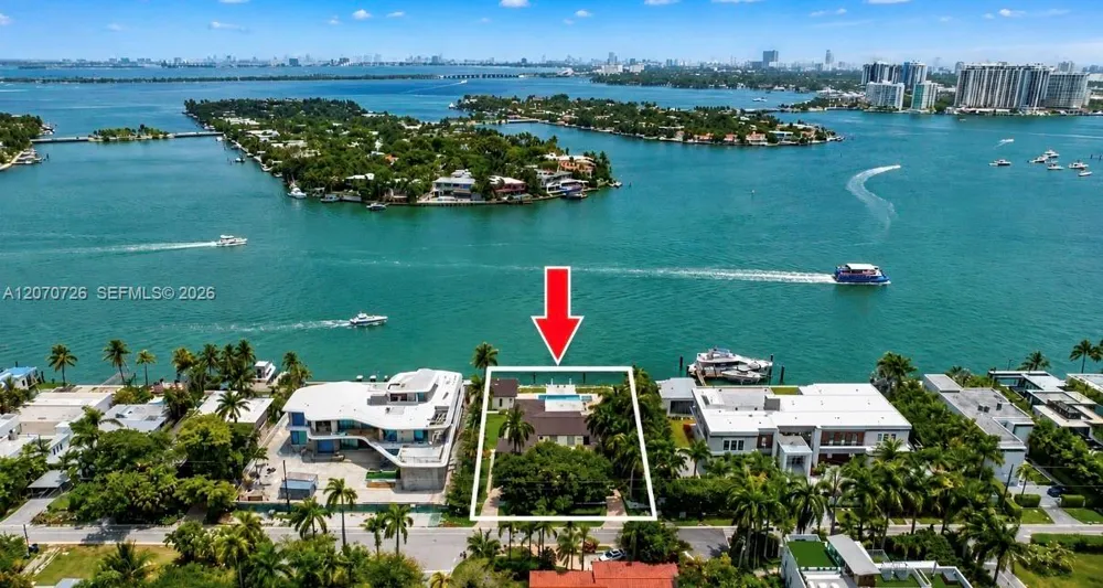 205 Hibiscus Dr Miami Beach, FL 33139