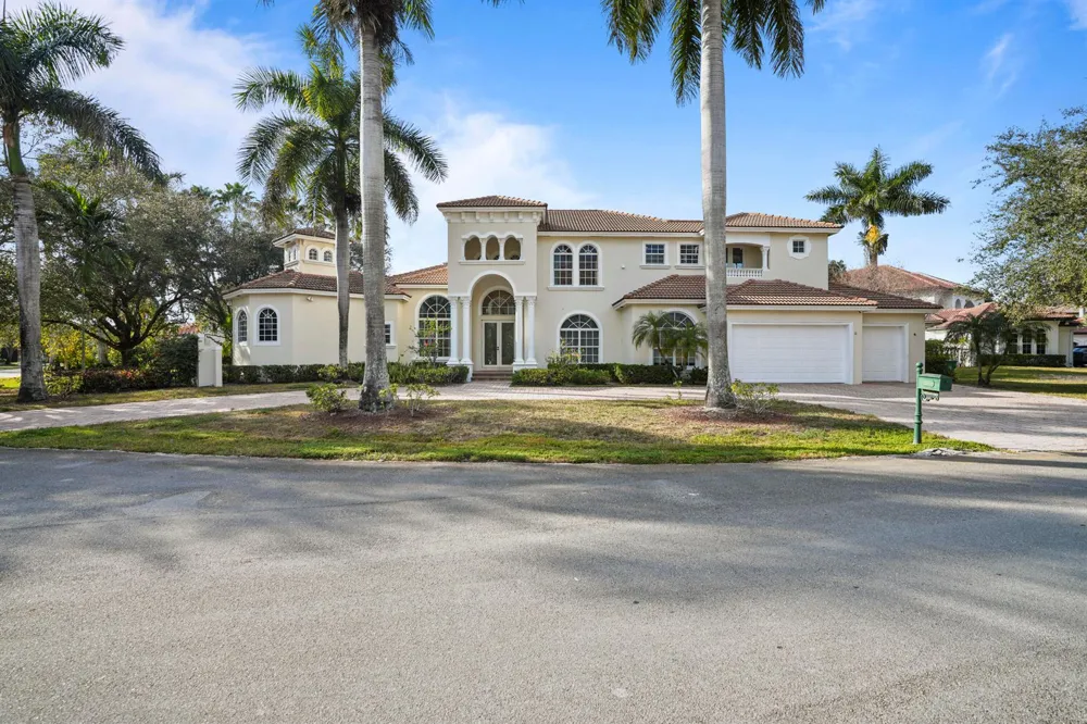 3201 E Stonebrook Circle Davie, FL 33330