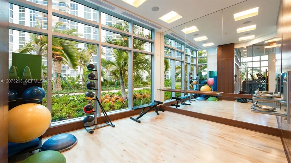 10295 Collins Ave #804 Bal Harbour, FL 33154