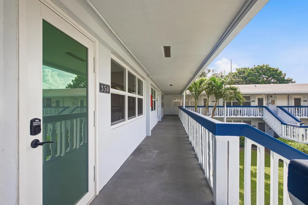 350 Farnham Q #350 Deerfield Beach, FL 33442
