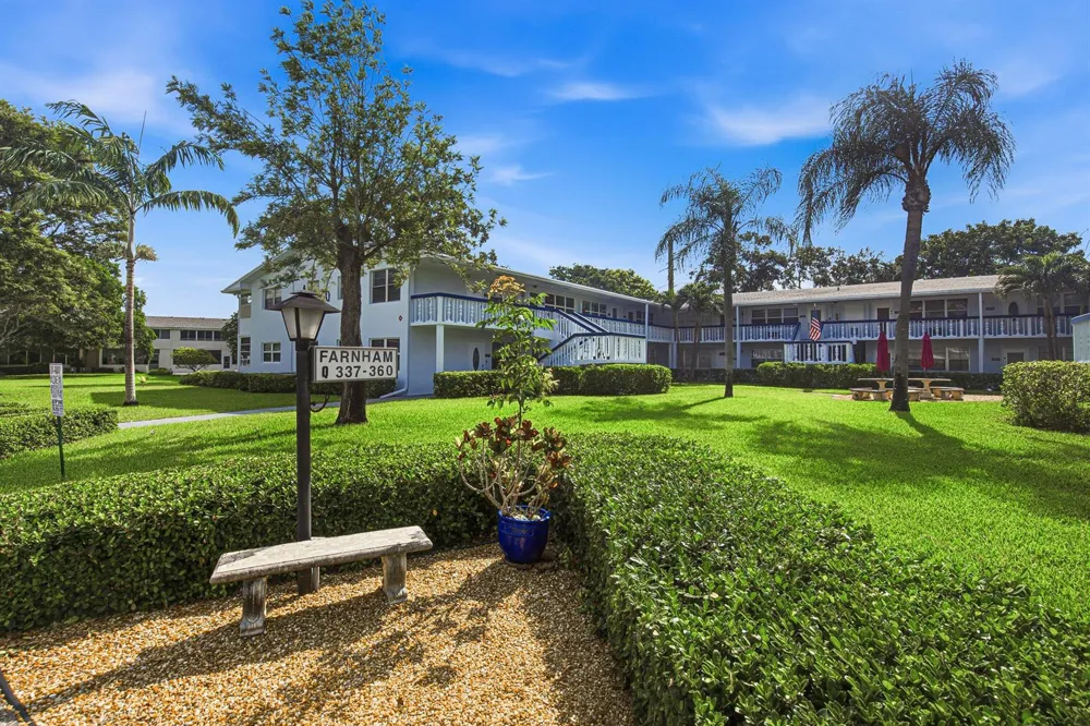 350 Farnham Q #350 Deerfield Beach, FL 33442