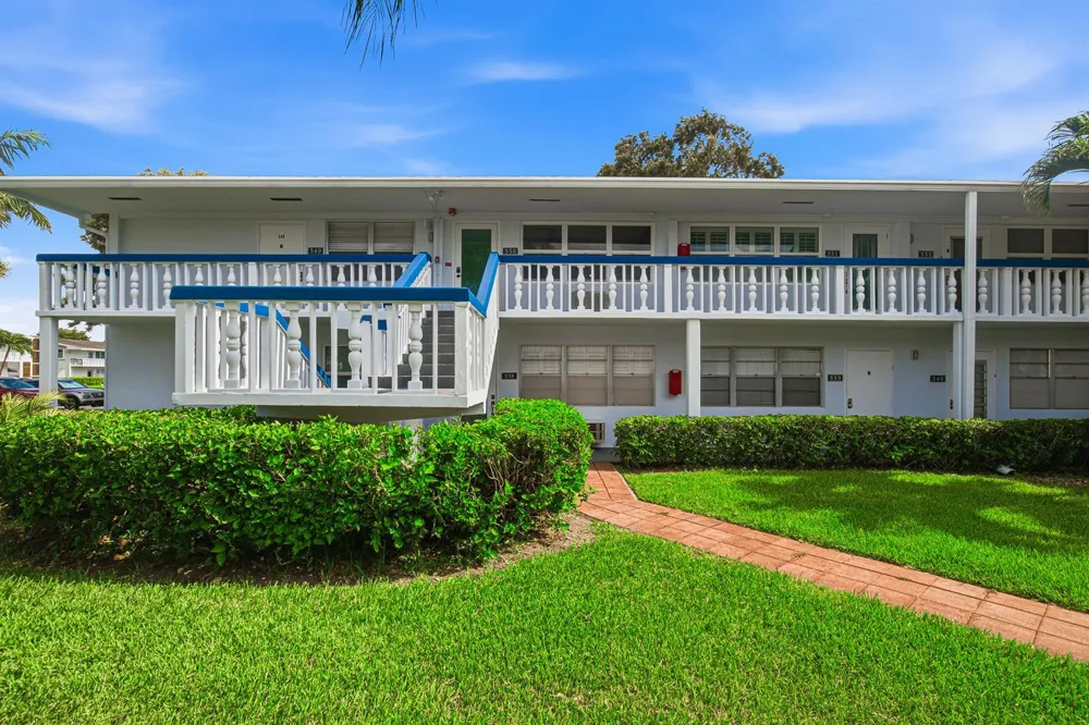 350 Farnham Q #350 Deerfield Beach, FL 33442