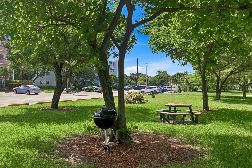 350 Farnham Q #350 Deerfield Beach, FL 33442