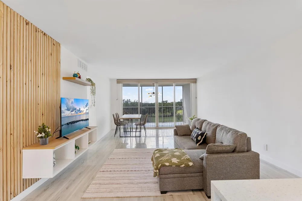 3001 S Course Drive #502 Pompano Beach, FL 33069