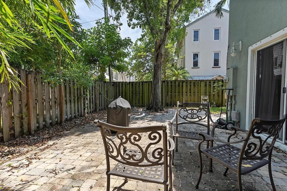 808 SW 4th Avenue Fort Lauderdale, FL 33315