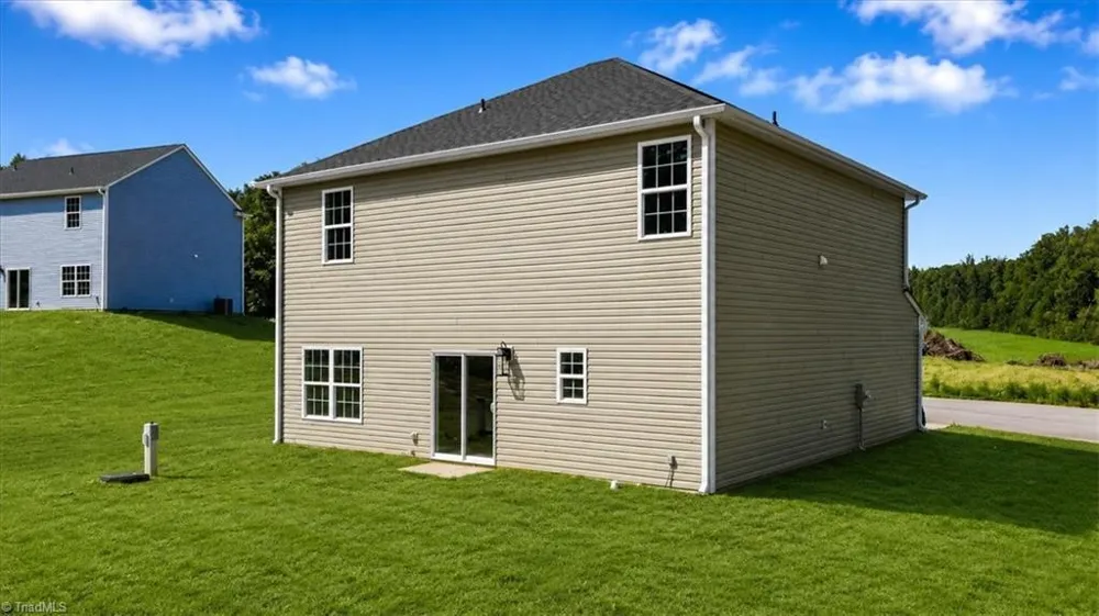 4198 Emmas Way East Bend, NC 27018