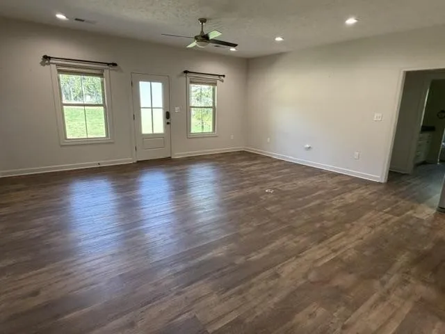 320 HAWTHORNE LN Savannah, TN 38372