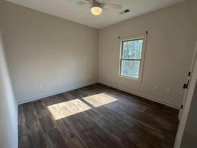 320 HAWTHORNE LN Savannah, TN 38372