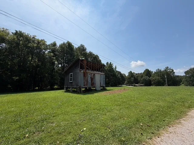 5615 Bartlett Rd Cookeville, TN 38501