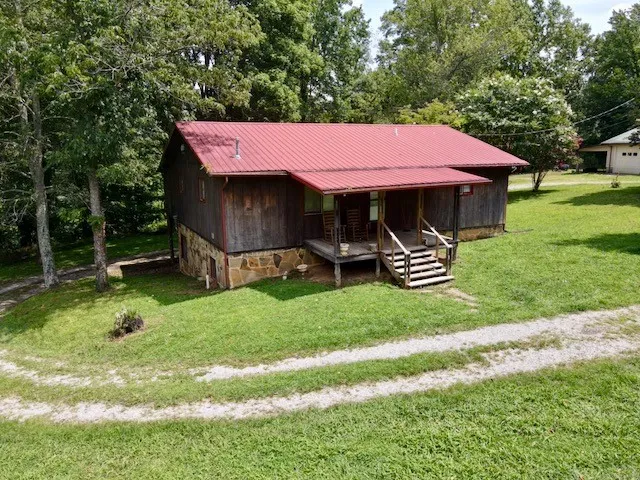 5615 Bartlett Rd Cookeville, TN 38501