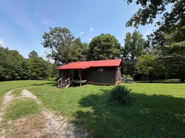 5615 Bartlett Rd Cookeville, TN 38501