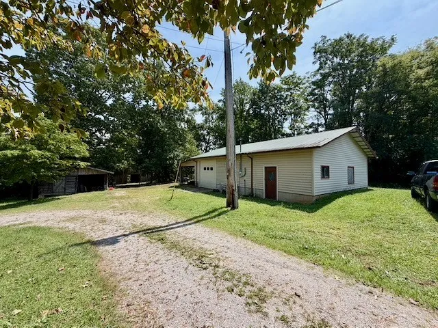 5615 Bartlett Rd Cookeville, TN 38501