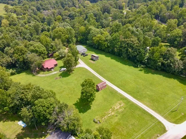 5615 Bartlett Rd Cookeville, TN 38501