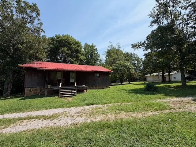 5615 Bartlett Rd Cookeville, TN 38501