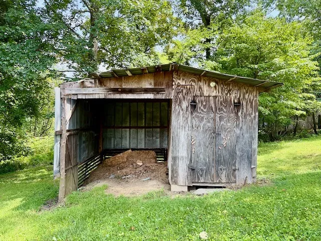 5615 Bartlett Rd Cookeville, TN 38501