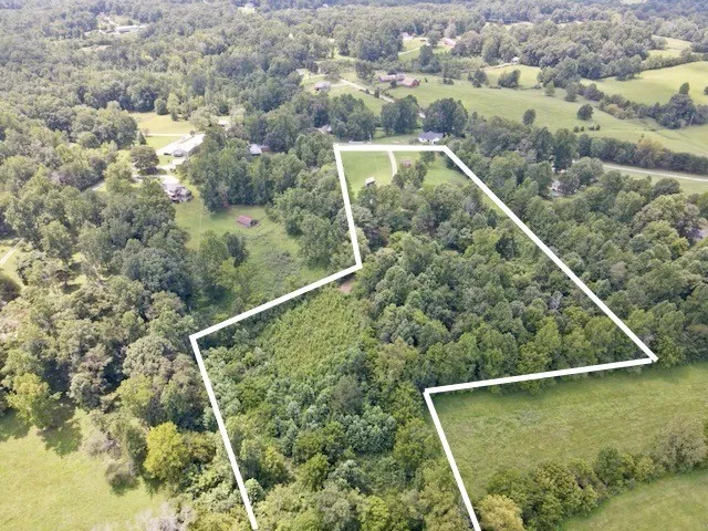 5615 Bartlett Rd Cookeville, TN 38501