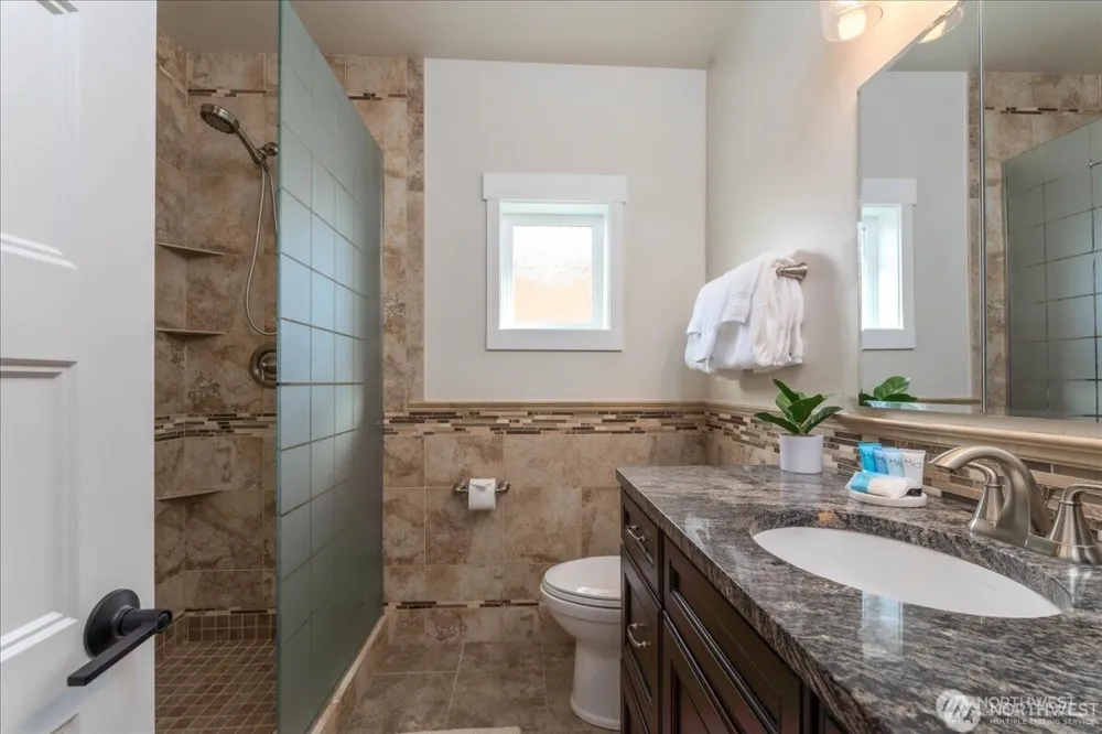 507 E Wapato Avenue Chelan, WA 98816