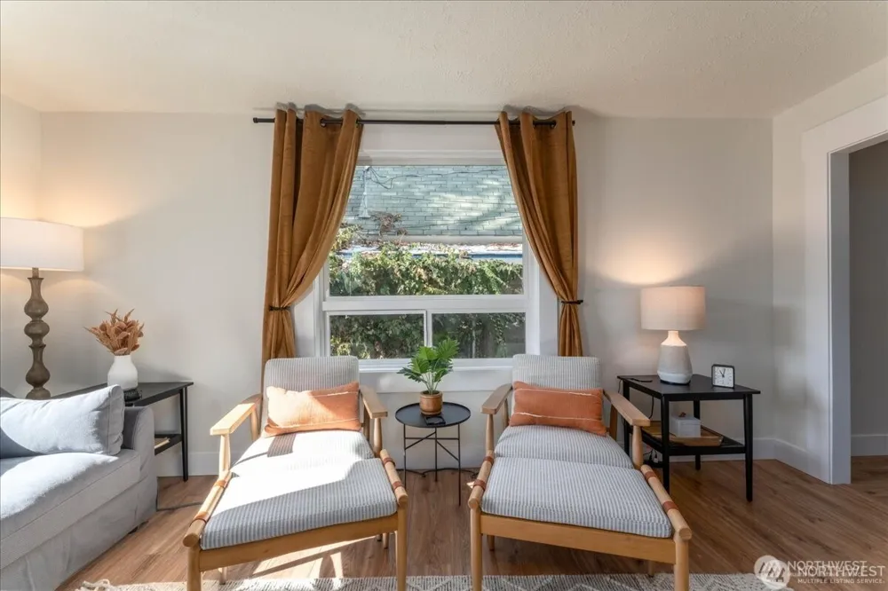 507 E Wapato Avenue Chelan, WA 98816