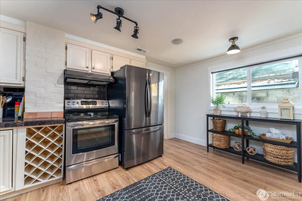 507 E Wapato Avenue Chelan, WA 98816