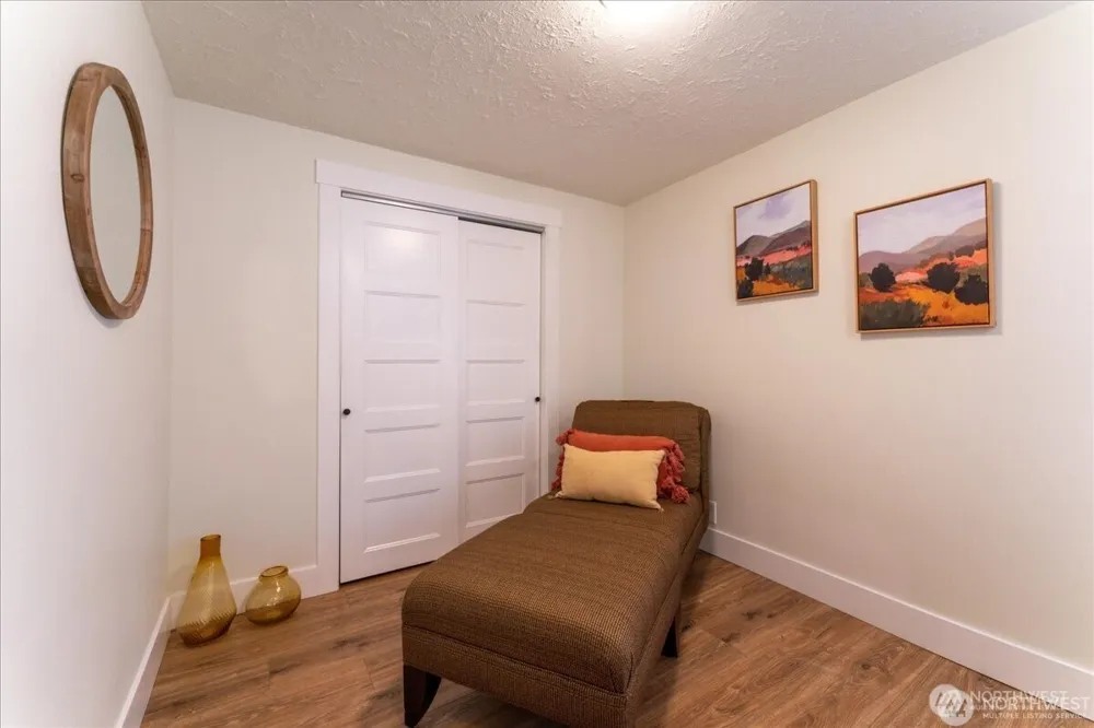 507 E Wapato Avenue Chelan, WA 98816