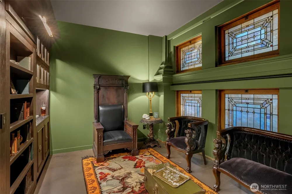 1849 16th Avenue Seattle, WA 98112