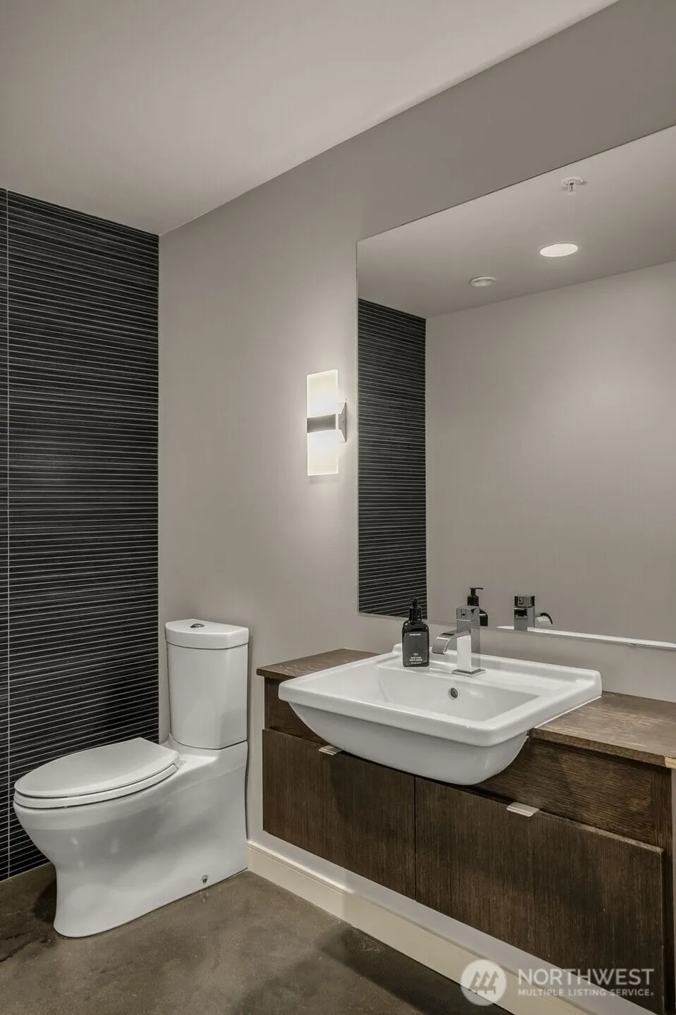 1849 16th Avenue Seattle, WA 98112