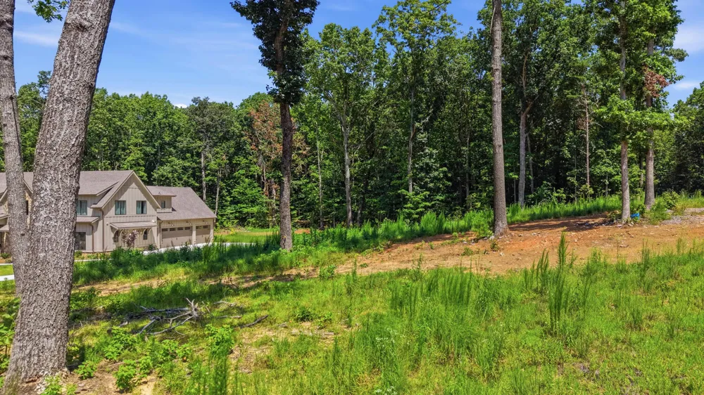 8581 Bear Paw Trail Signal Mountain, TN 37377