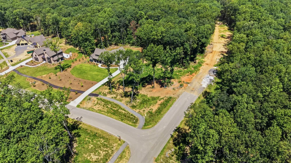 8581 Bear Paw Trail Signal Mountain, TN 37377