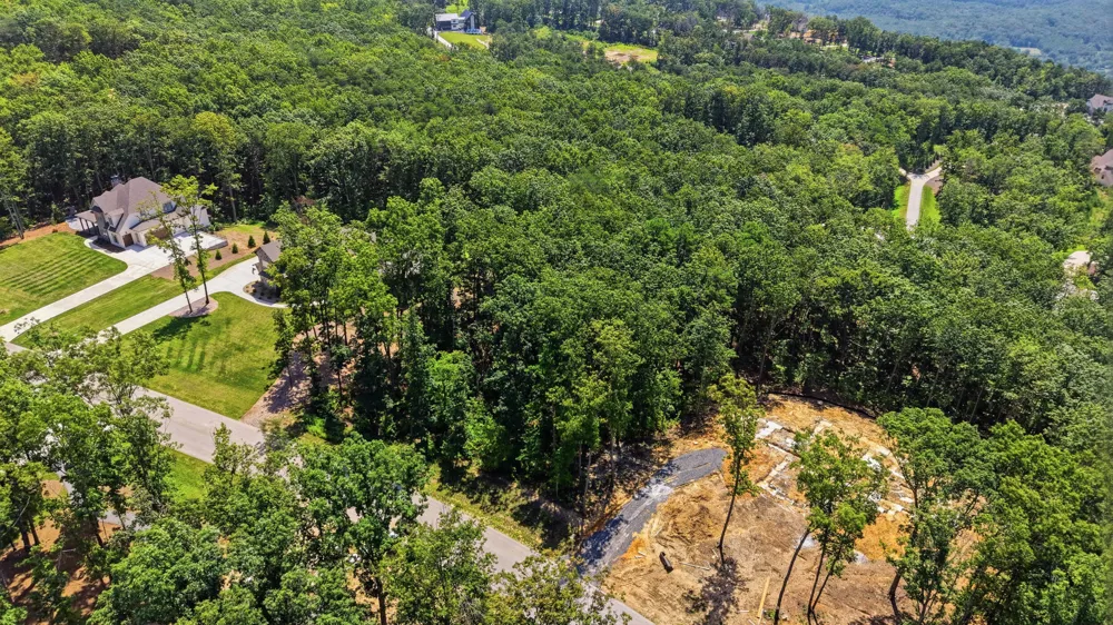 8354 Bear Paw Trail Signal Mountain, TN 37377