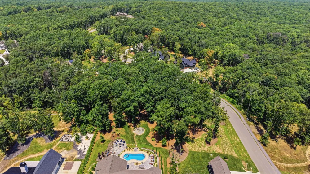 1402 Bent Hickory Road Signal Mountain, TN 37377