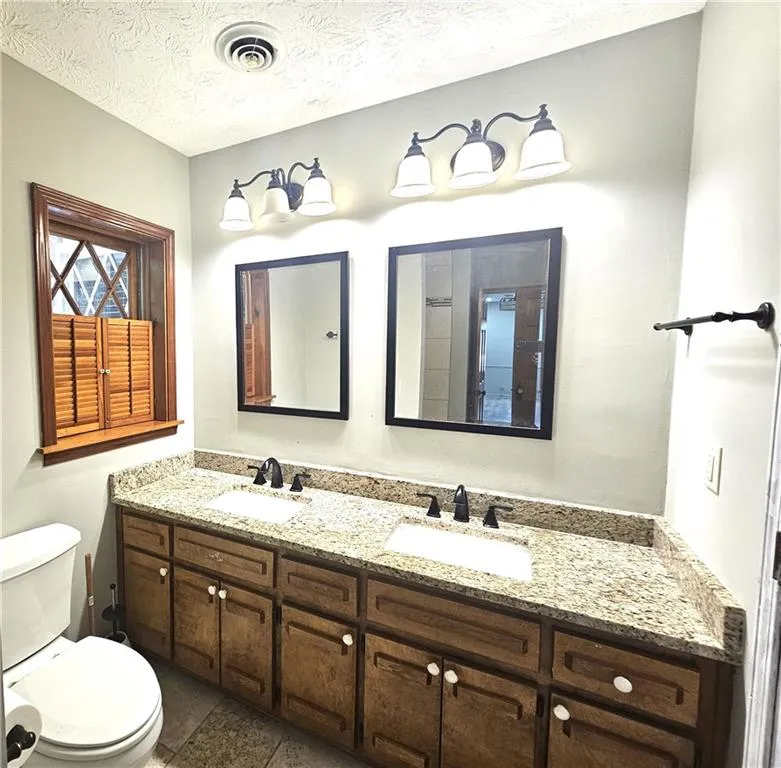 2996 Jodeco Drive Jonesboro, GA 30236