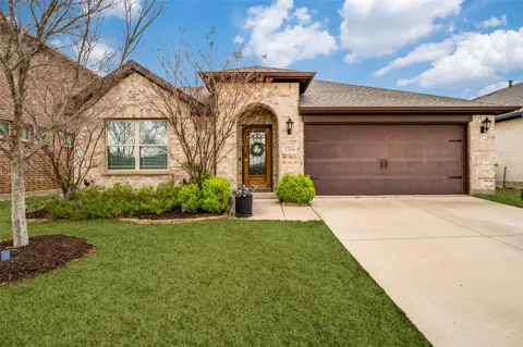 3304 Adobe Vista