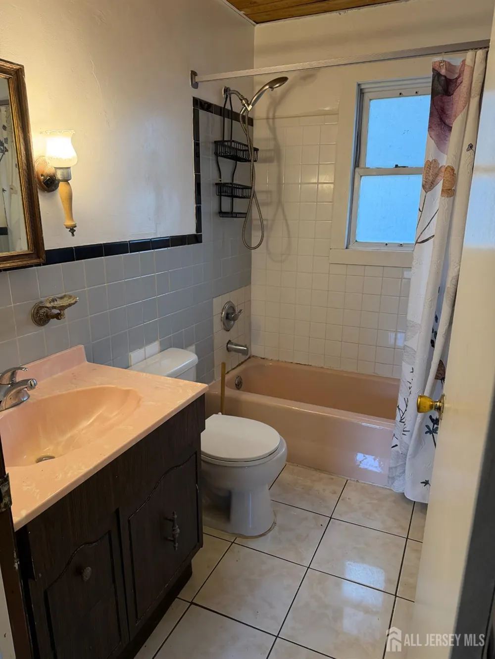 38 Raritan Avenue Port Reading, NJ 07064