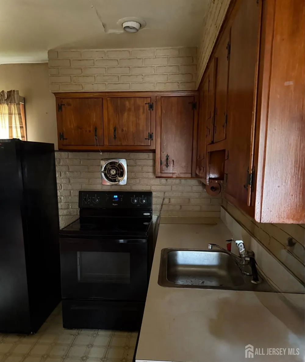 38 Raritan Avenue Port Reading, NJ 07064