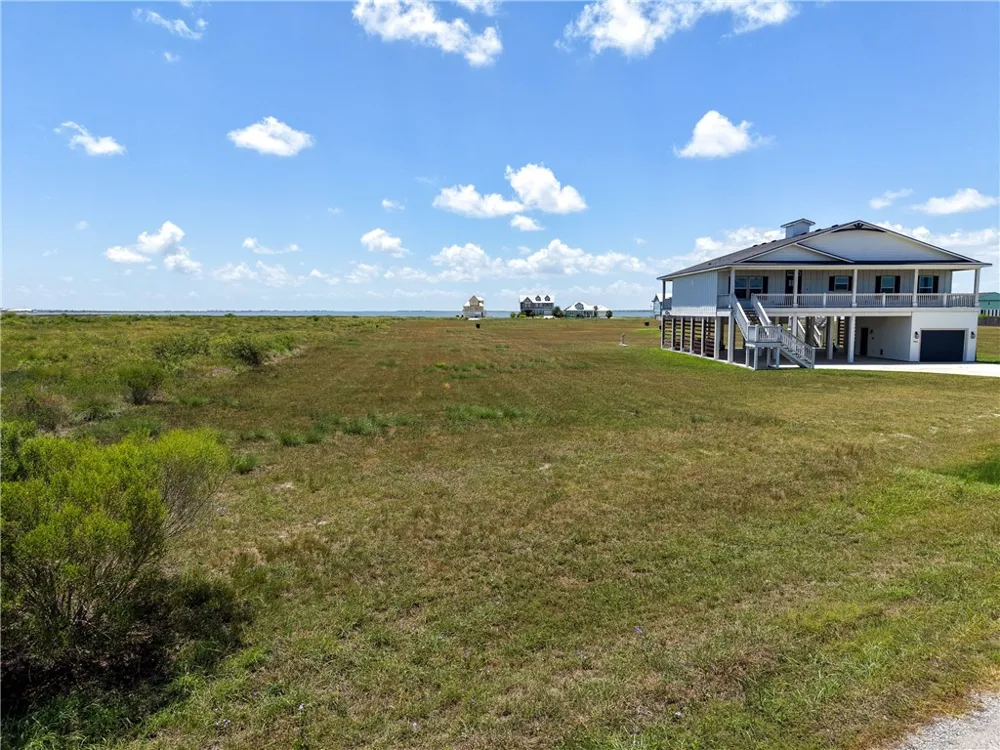 1502 Cape Velero Drive Rockport, TX 78382