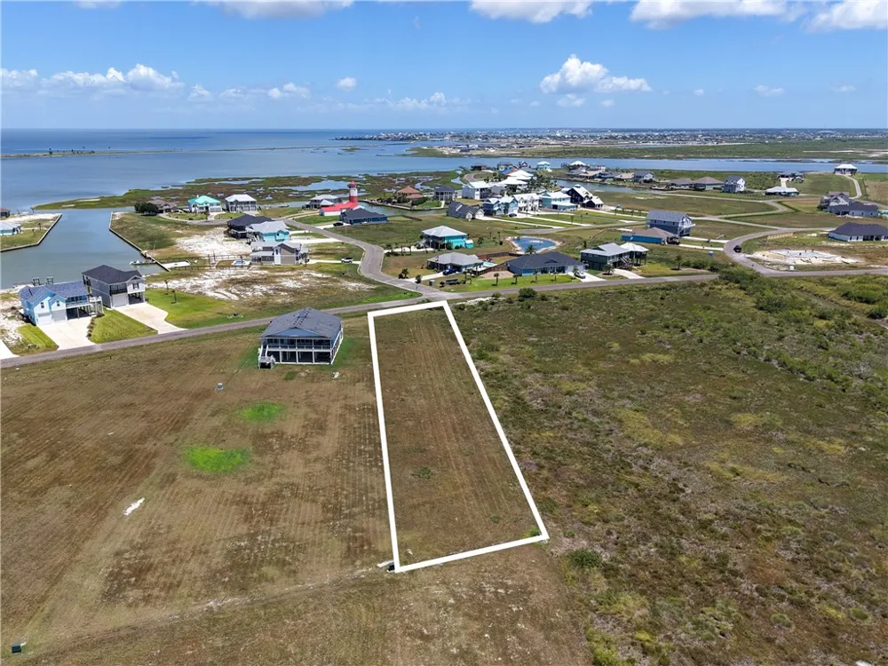 1502 Cape Velero Drive Rockport, TX 78382