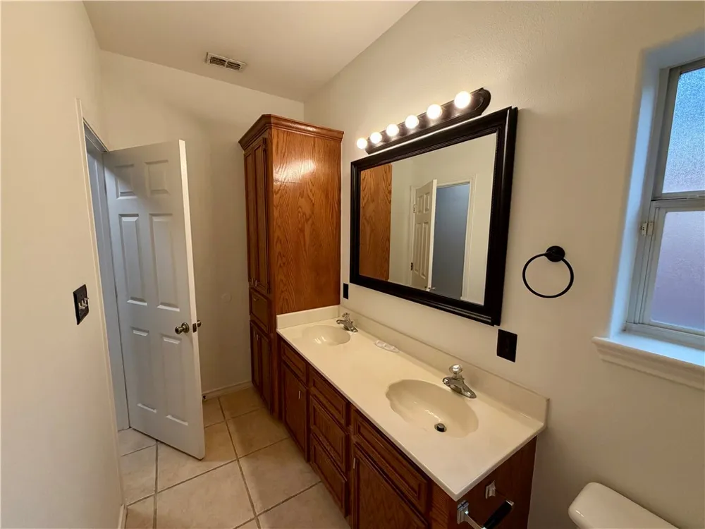 6230 Queen Jane Street Corpus Christi, TX 78414