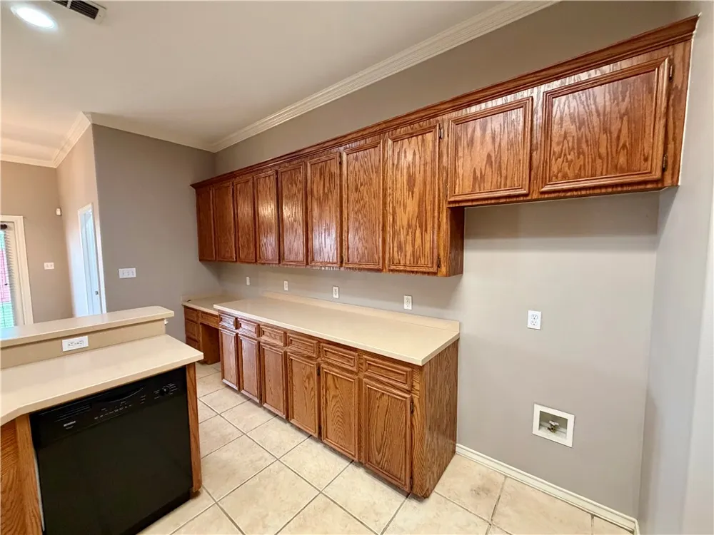 6230 Queen Jane Street Corpus Christi, TX 78414