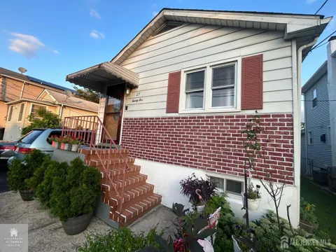 25 Silzer Avenue