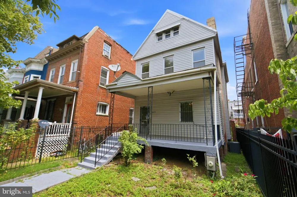 3477 HOLMEAD PLACE NW Washington, DC 20010