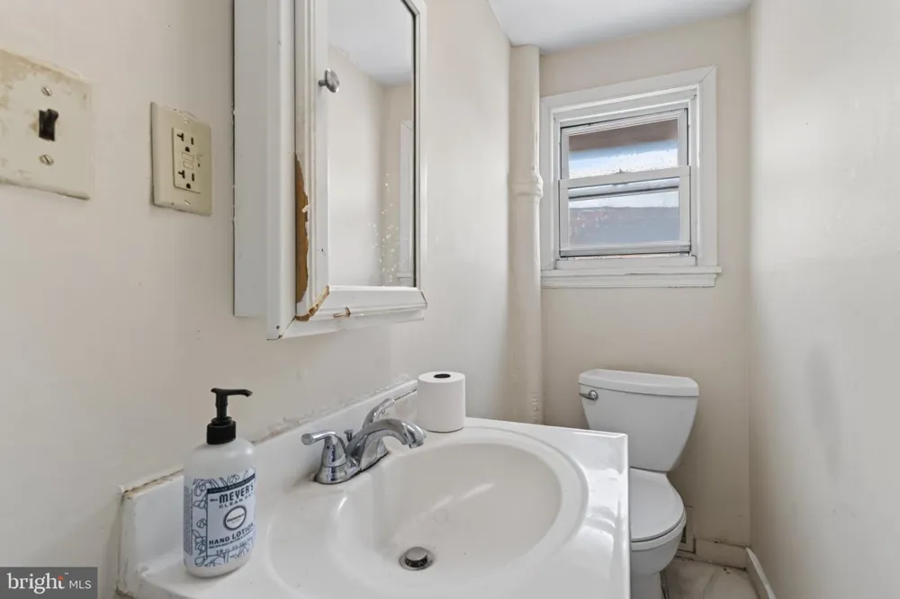 3477 HOLMEAD PLACE NW Washington, DC 20010